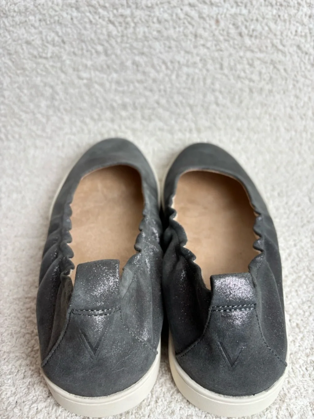 Vionic Shoes Womens 8 Uptown Ballet Slip On Leather in Polluted Silver Shimmer